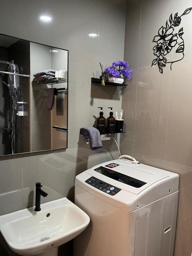 Amazing View Makati Elegant Flat 400Mb Internet Apartment Manila Exterior photo
